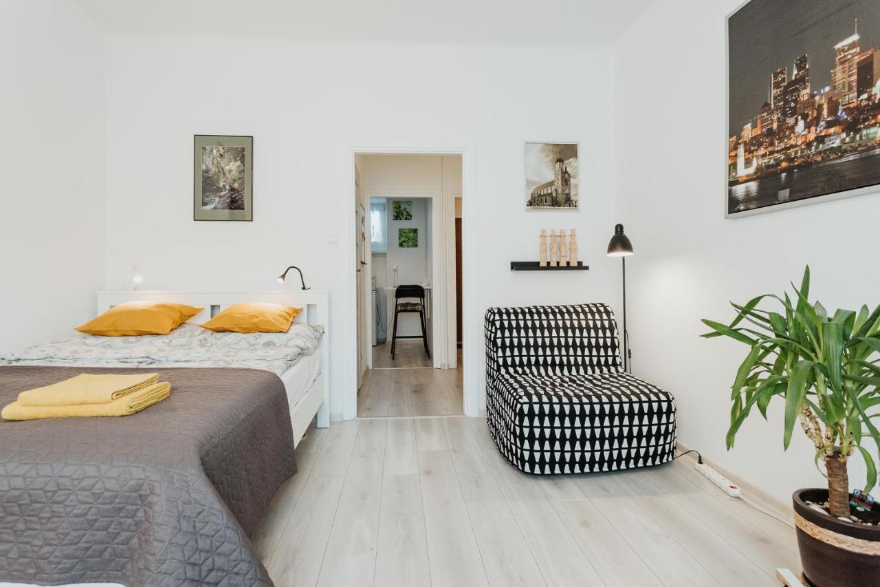 Charming Old Town & Jewish District, Quiet Neighborhood Apartmán *